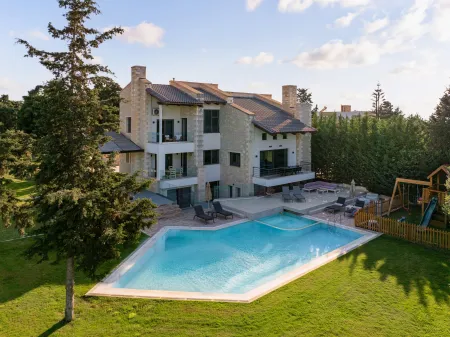  the villa 