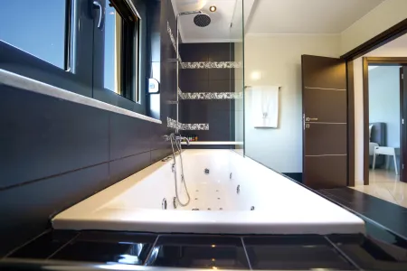  bathtub