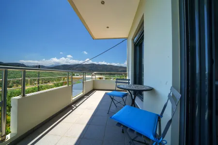  balcony 