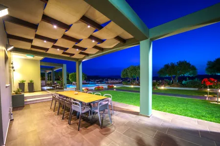  outdoor furniture