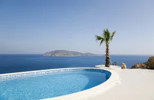 Achilleas  private pool