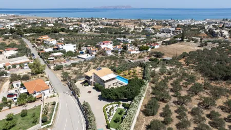 villa drone view 