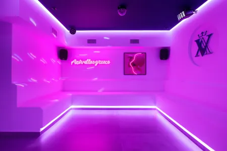 Theme room