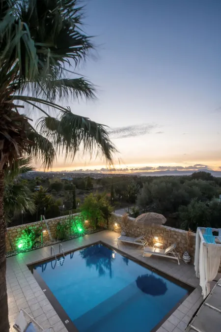  pool night view