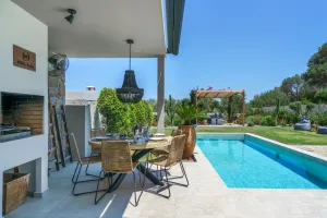 New Stylish Villa Leba offering all the modern conveniences for an idyllic Greek island getaway