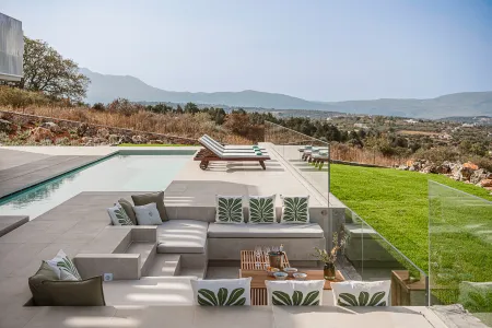  outdoor sitting area