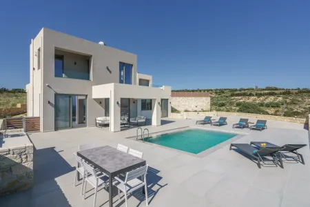  villa exterior