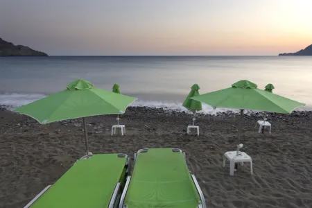  nearby beach 