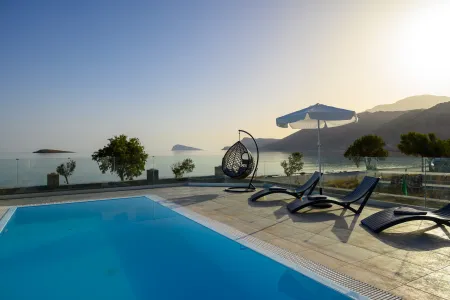  private swimming pool