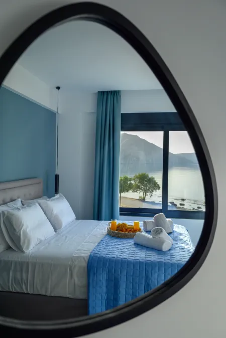  double bedroom with seaview