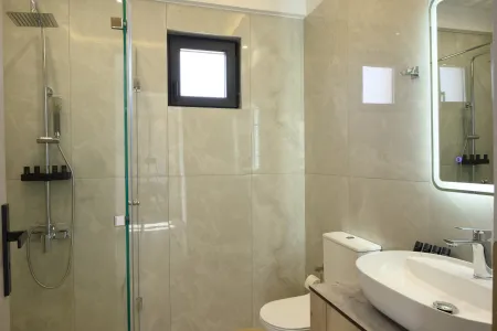  bathroom with shower
