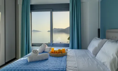  double bedroom with seaview