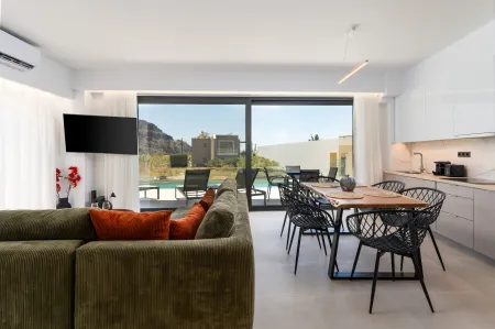  Living room and dining area
