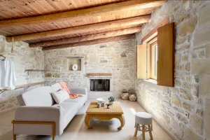 Cosy Private Apartment Rest, with Pool and BBQ, close to Rethymno Town
