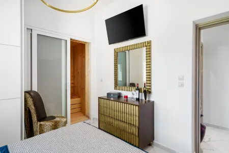  sauna room