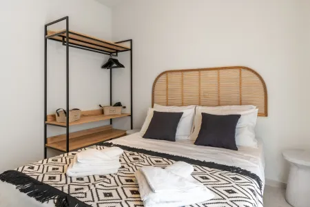   double bedroom /open wardrobe