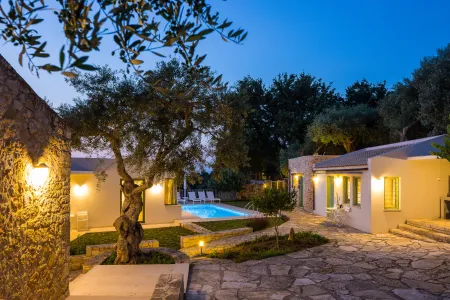  Villa garden at night