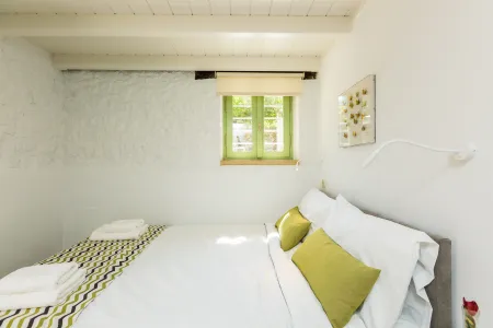  Doublee bedroom with ensuite bathroom