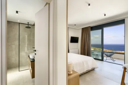  double bedroom with ensuite bathroom