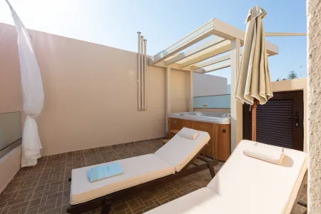 Balcony with Hot Tub 