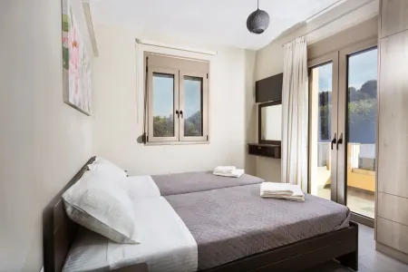  Twin room with balcony and view