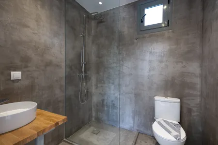  ensuite bathroom