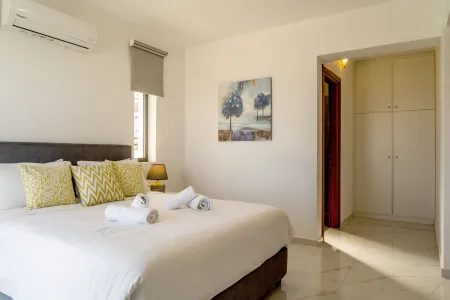  Spaceful Room