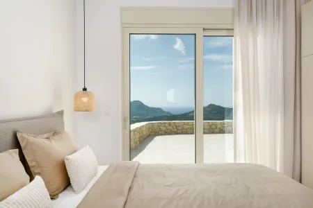  Double bedroom