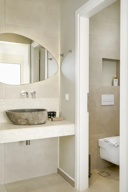  ensuite bathroom