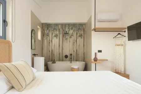  Bedroom