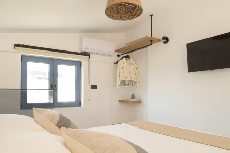  Comfotable bed