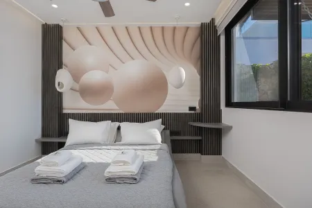  Studio double bedroom
