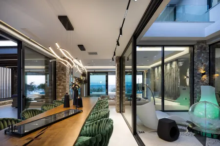  indoor dining area