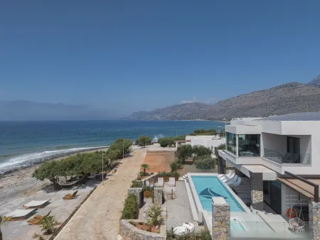  beachfront villa