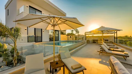  Villa and pool at sunset