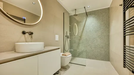 Studio 1 Bathroom