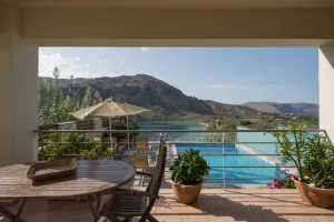 Relaxation by the Lake of Kournas, at Bluefairy Dafni Villa